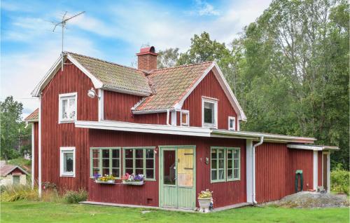 Beautiful Home In Ankarsrum With Kitchen