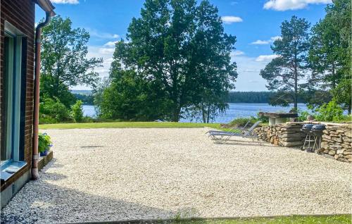 Gorgeous Home In Kpmannebro With Wifi