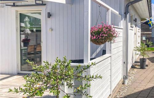 Gorgeous Home In Kyrkesund With Ethernet Internet