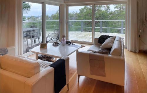 4 Bedroom Awesome Home In Ingar