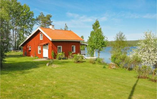 Cozy Home In motfors With Lake View