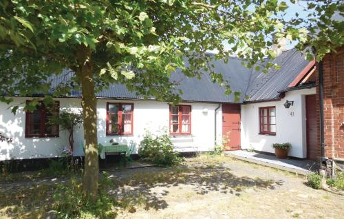 2 Bedroom Beautiful Home In Skillinge